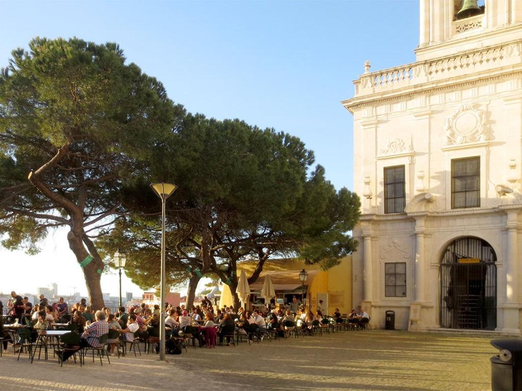 Апартаменты Costa Do Castelo Terrace, Em Rua Dos Lagares 8 Лиссабон Экстерьер фото