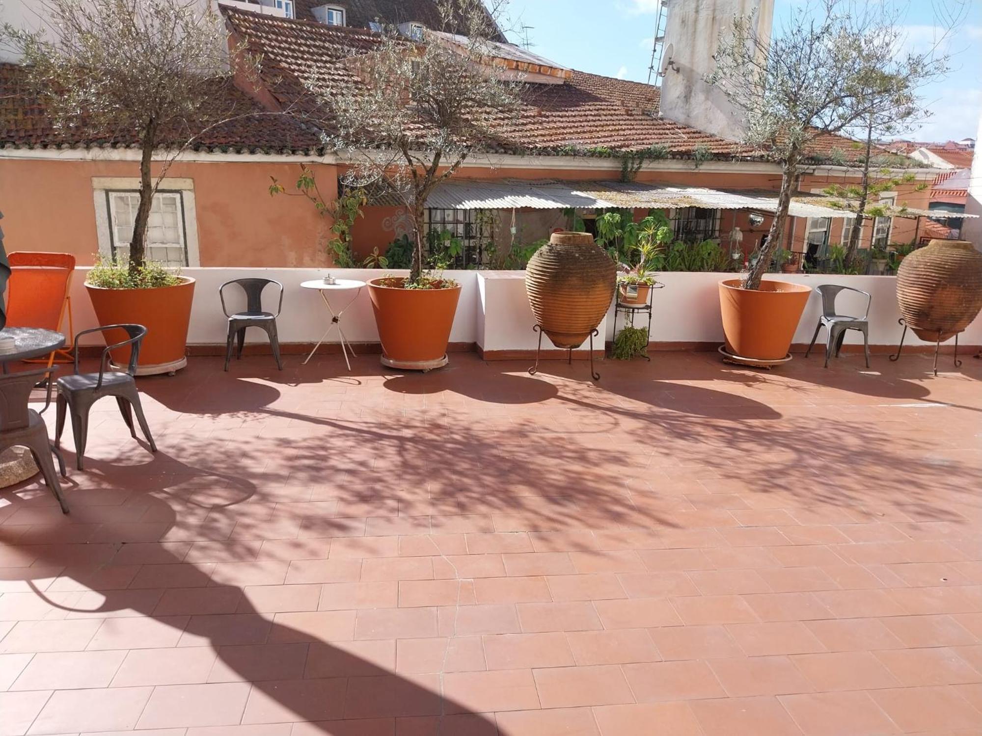 Апартаменты Costa Do Castelo Terrace, Em Rua Dos Lagares 8 Лиссабон Экстерьер фото